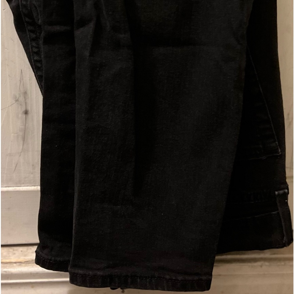 Levi’s Jean. - image 6